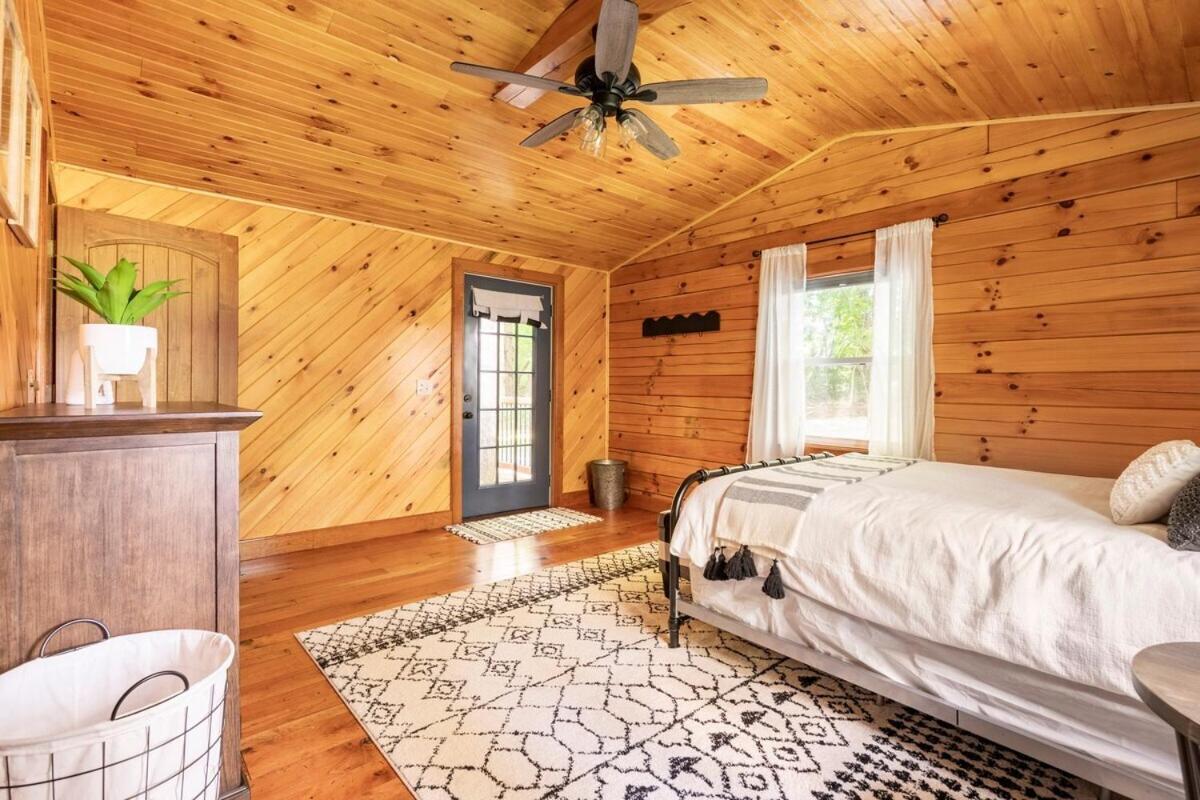 Secluded Wooded Cabin Near The Hocking Hills New Straitsville Экстерьер фото