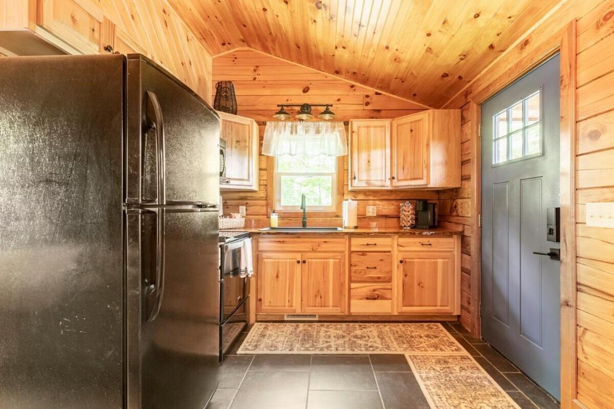 Secluded Wooded Cabin Near The Hocking Hills New Straitsville Экстерьер фото