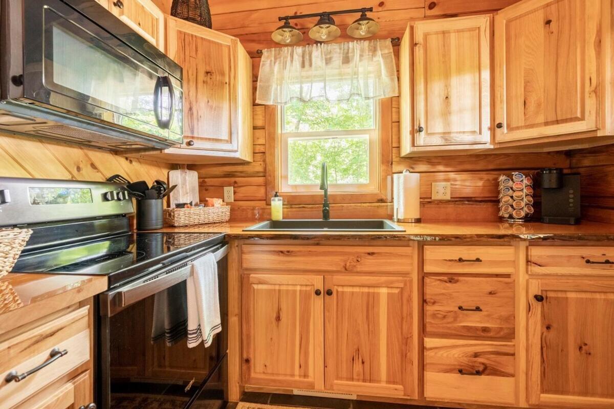 Secluded Wooded Cabin Near The Hocking Hills New Straitsville Экстерьер фото